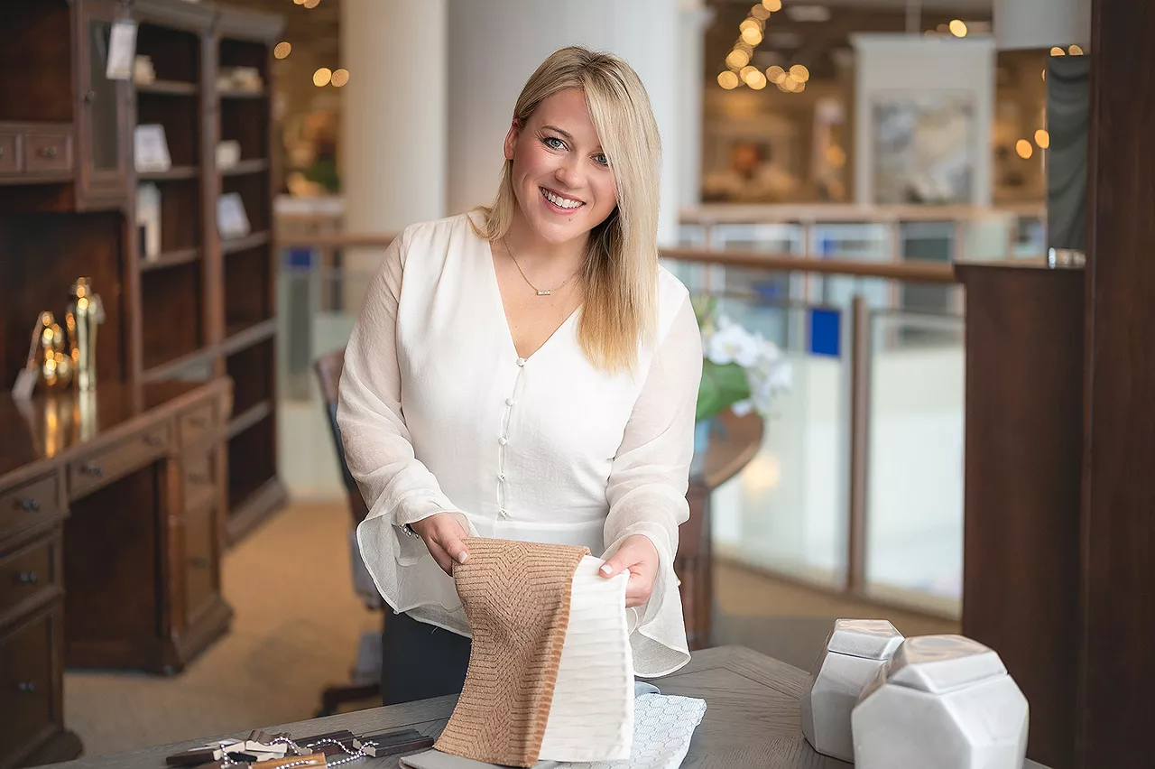 Image of design expert in Havertys store 