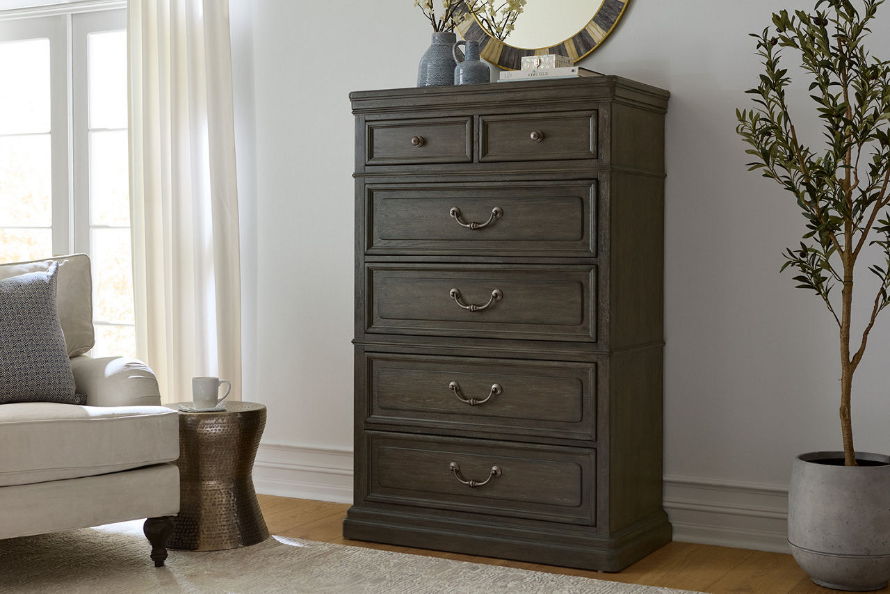 Havertys Miller Park Chest - Thumbnail 2