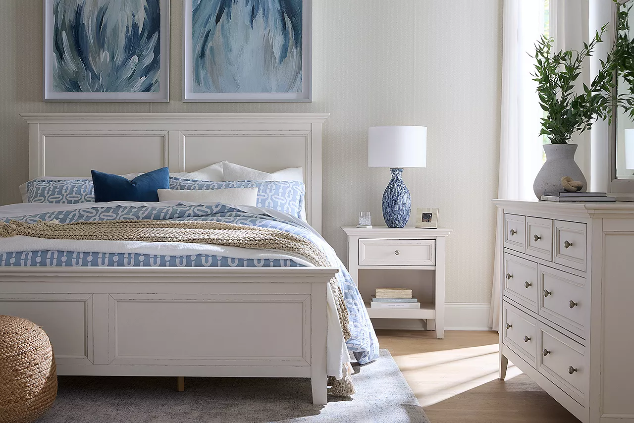 Image of Ashebrooke bedroom collection in white