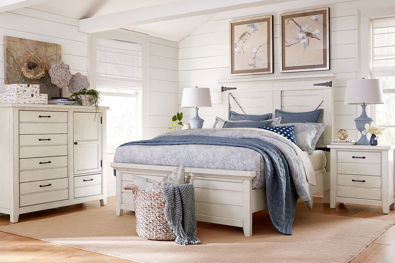 Havertys Briar Lake Nightstand