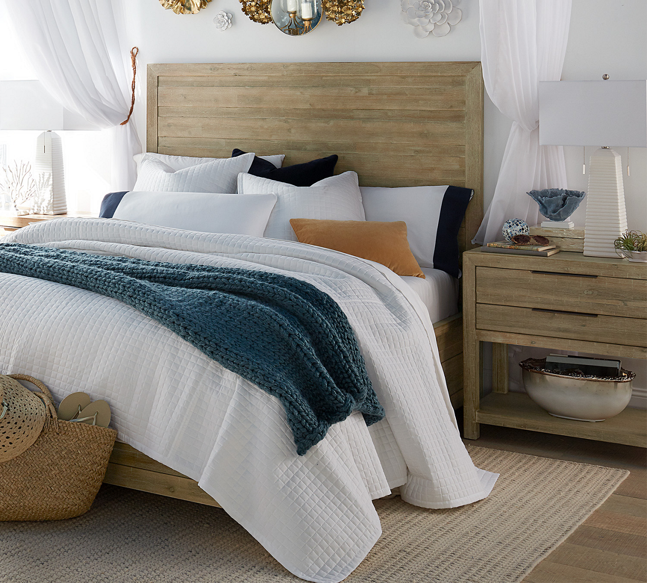 HVT2314_ALT5-cropped_base