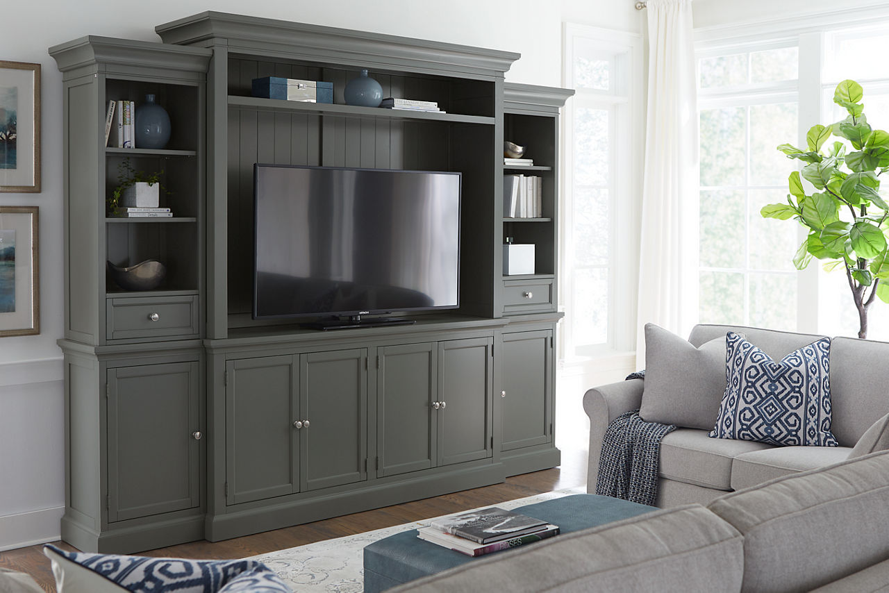 Arlington Entertainment Wall - Thumbnail 4