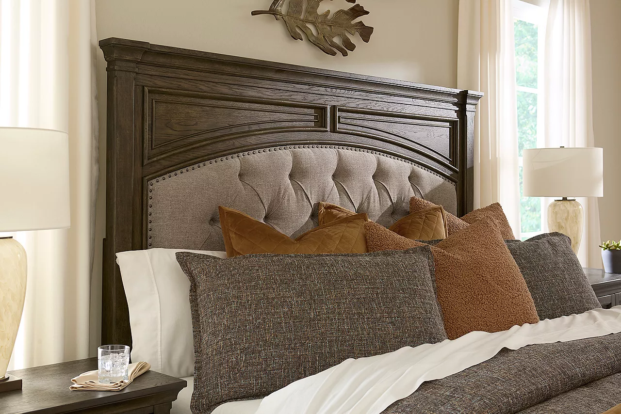 Detail image of Laurel Canyon headboard 