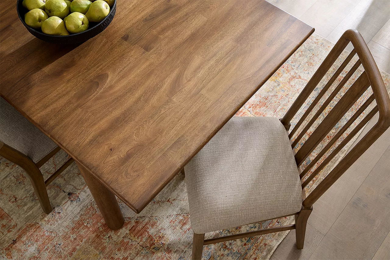 Detail image of the Davenport table