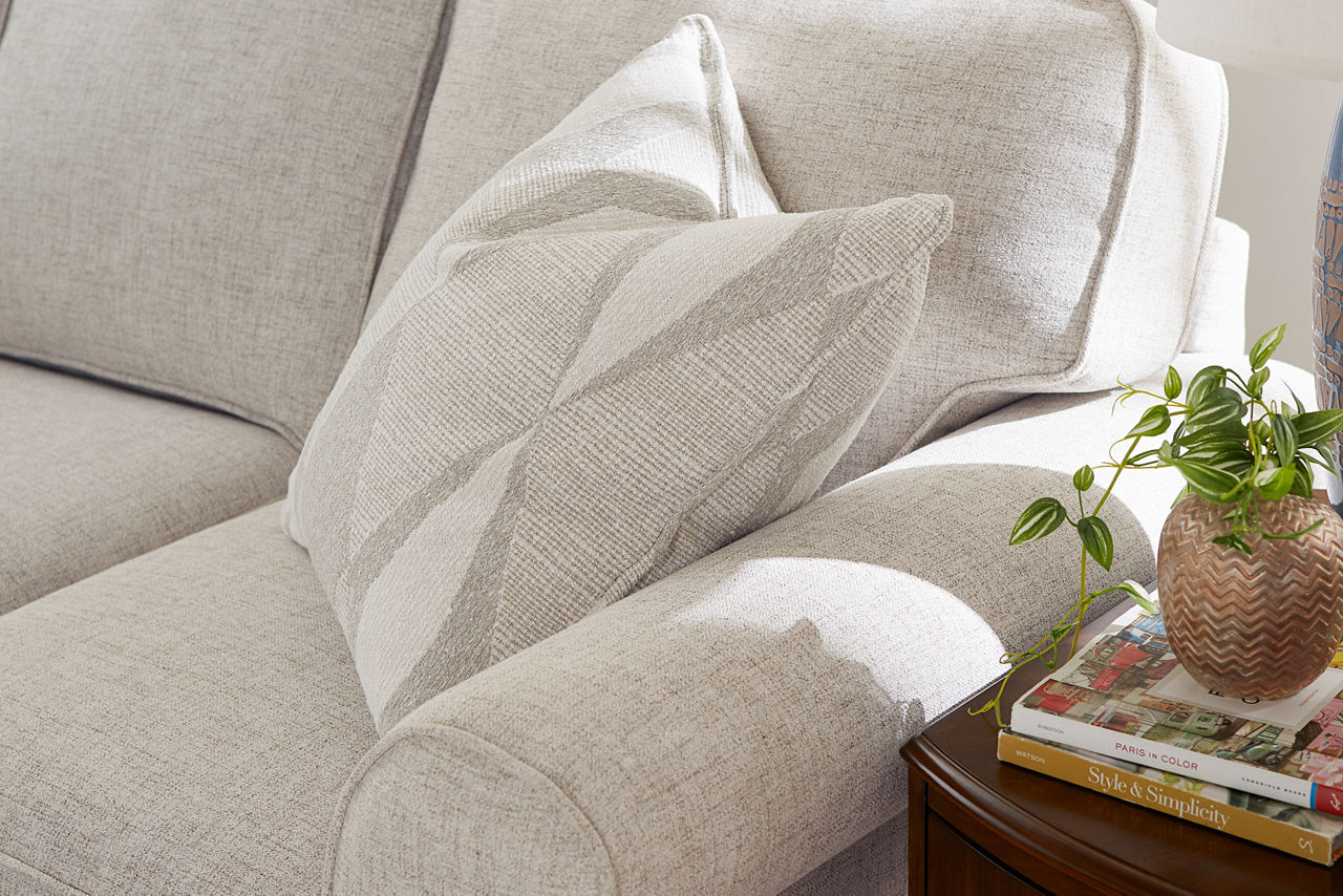 Sandy Sofa - Thumbnail 2