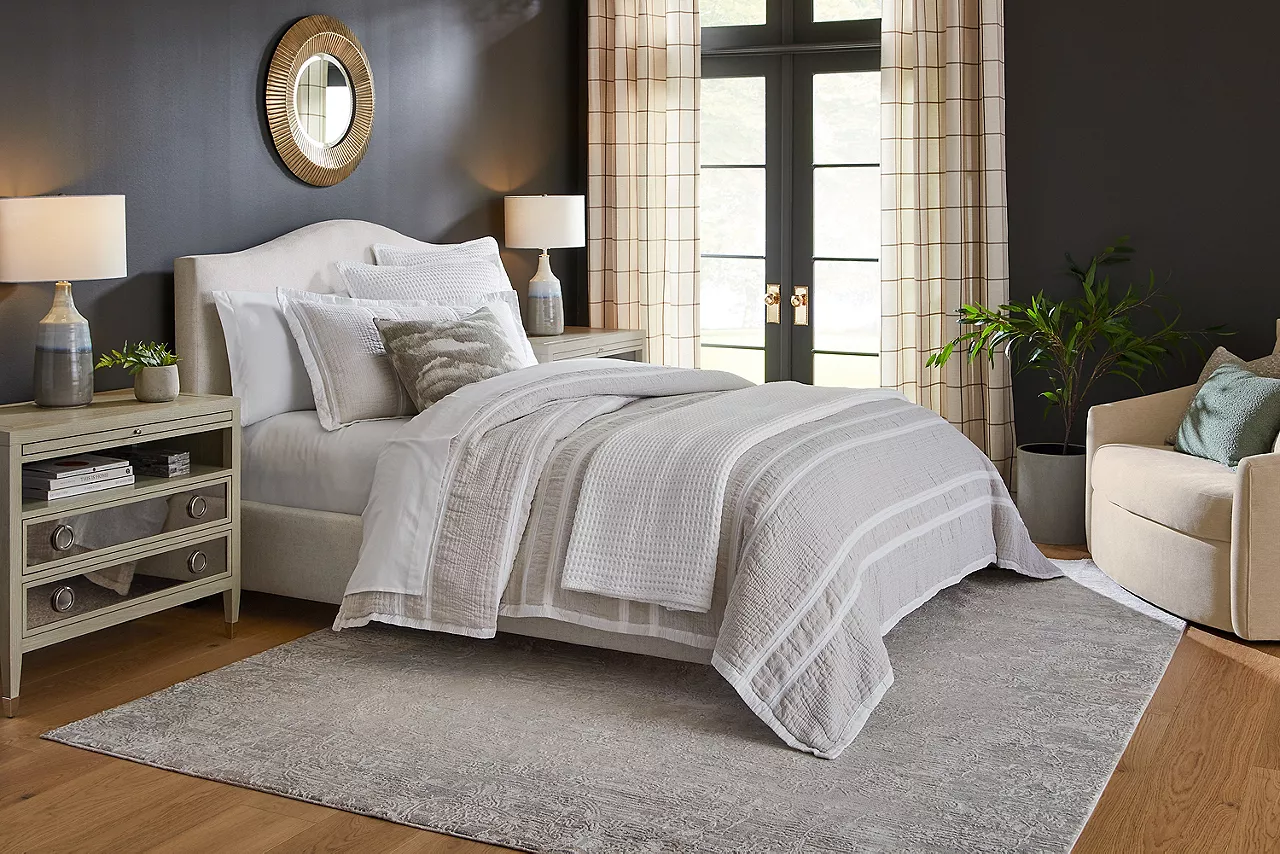 Abigail Bed in room scene