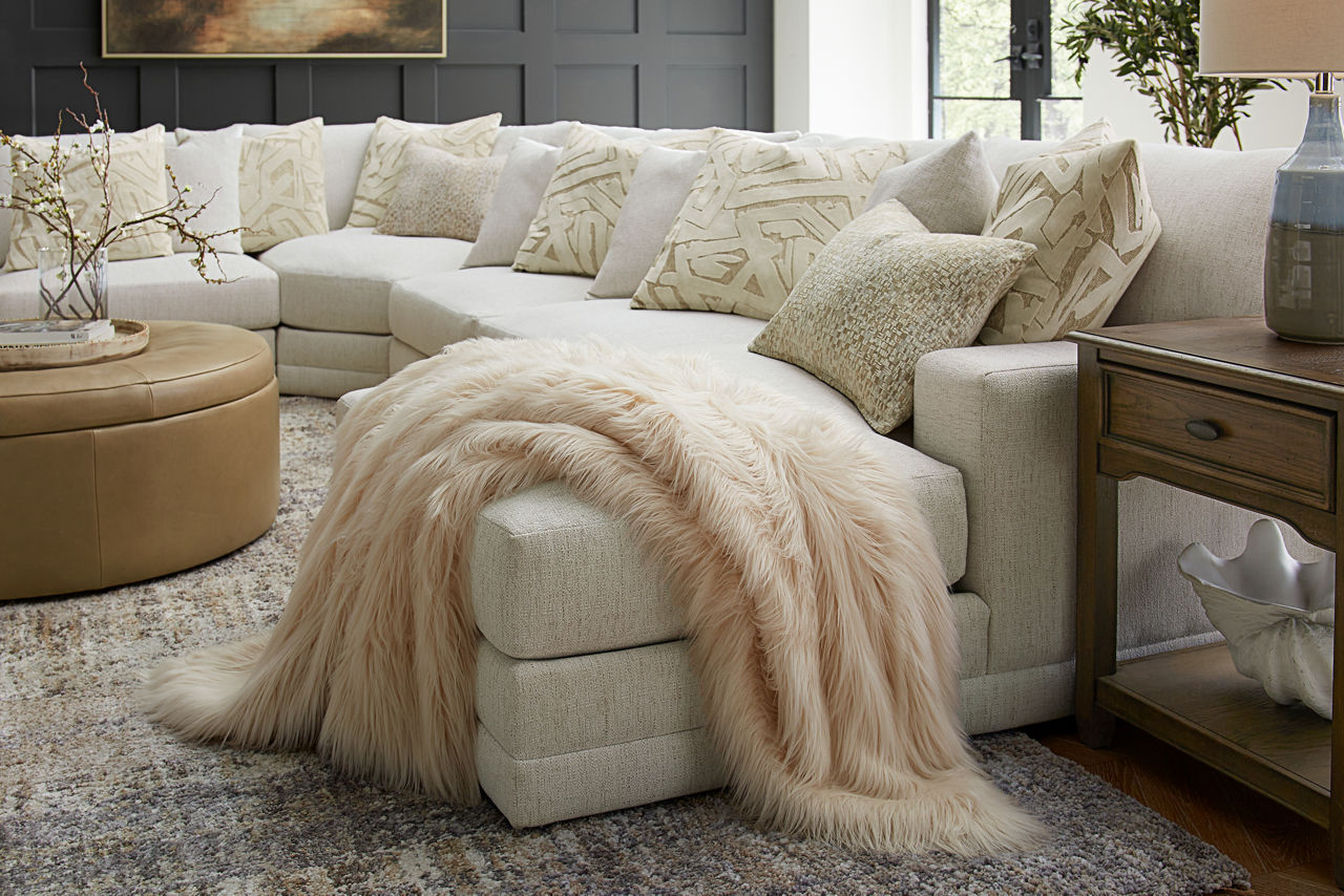 Audrey Sectional - Thumbnail 5