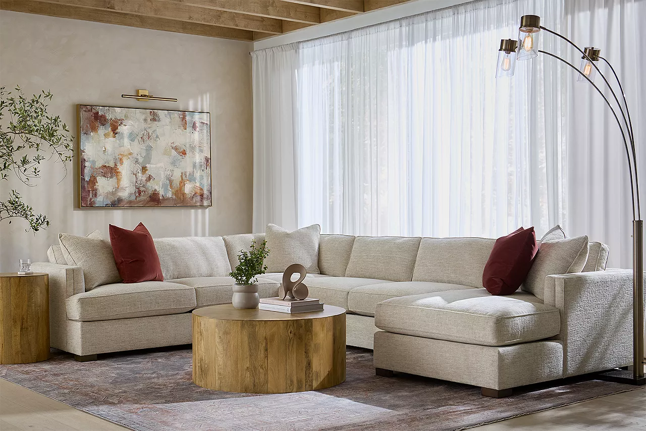 Image of Jessie Sectional in a room scene