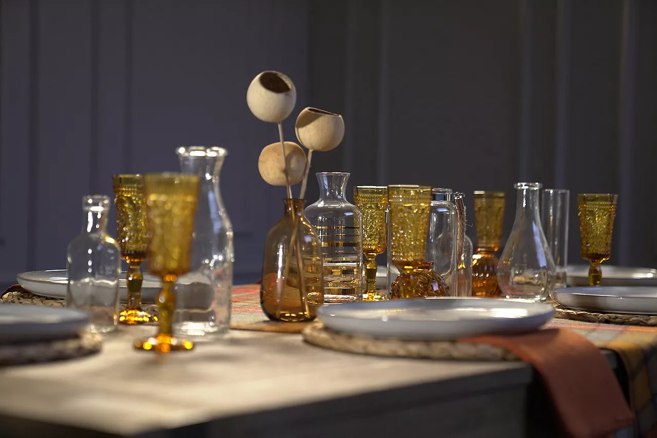 Image of dining room table 